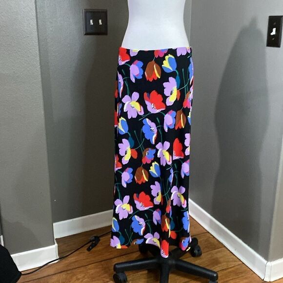 Halogen Floral MIDI Skirt - Picture 3 of 9